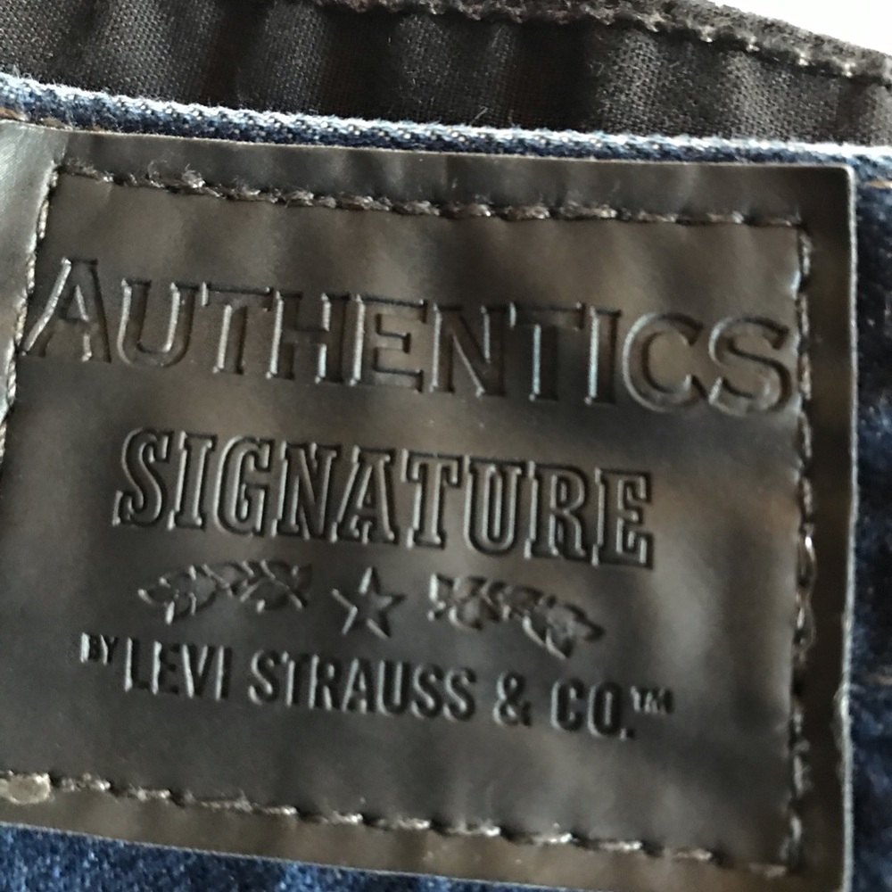 Jeans - Picture 3 of 3